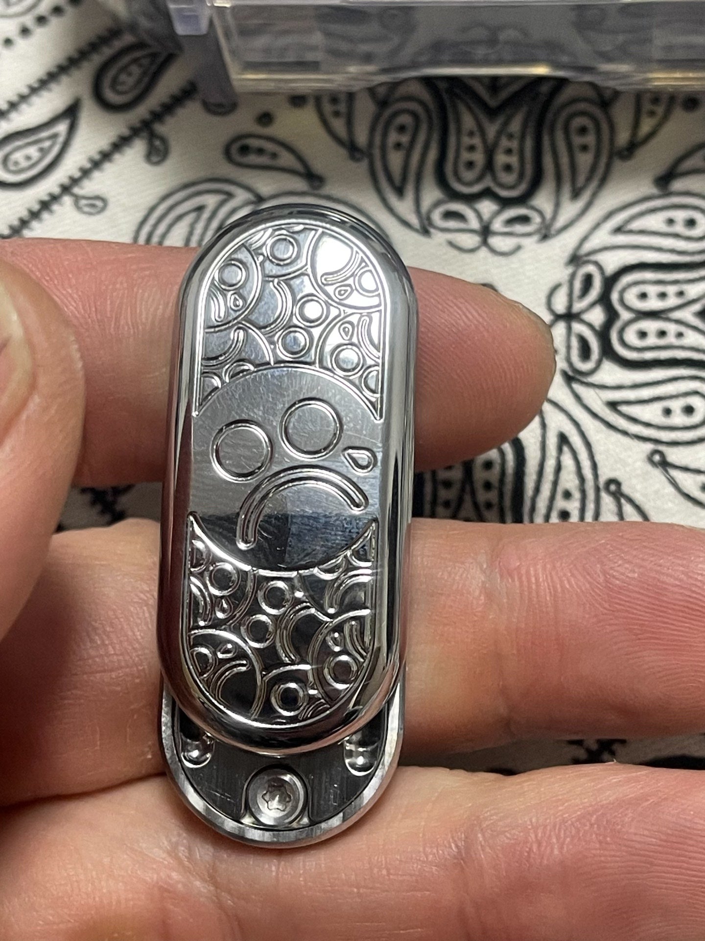 Top B Bubble Stainless Steel