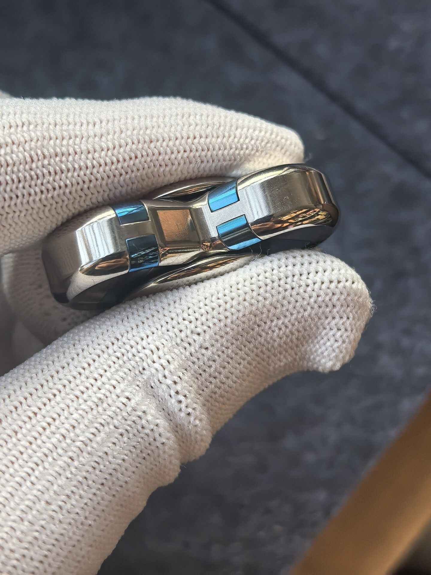 Trefoil Titanium