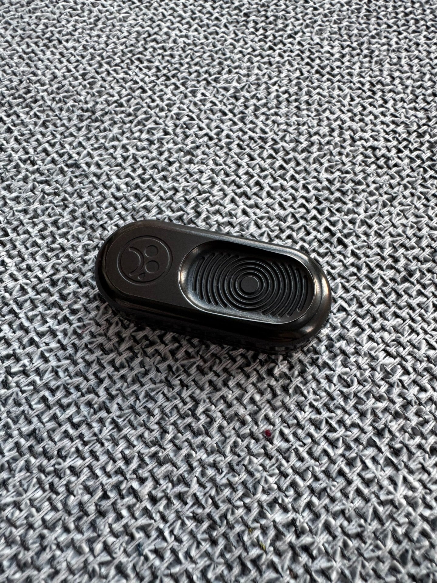 Top B Fingerprint, Zirconium