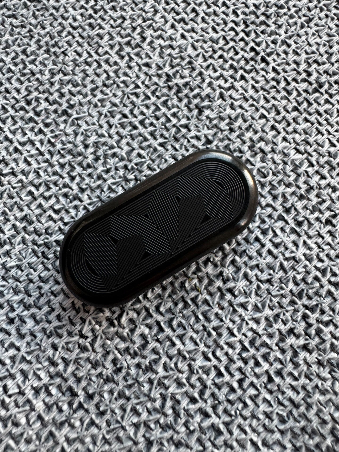 Top B Fingerprint, Zirconium