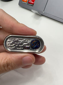Top B, Titanium