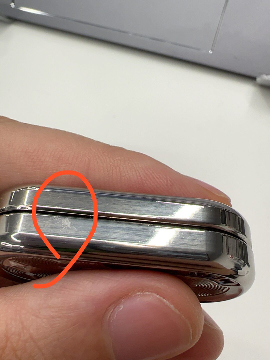 Top B, Titanium