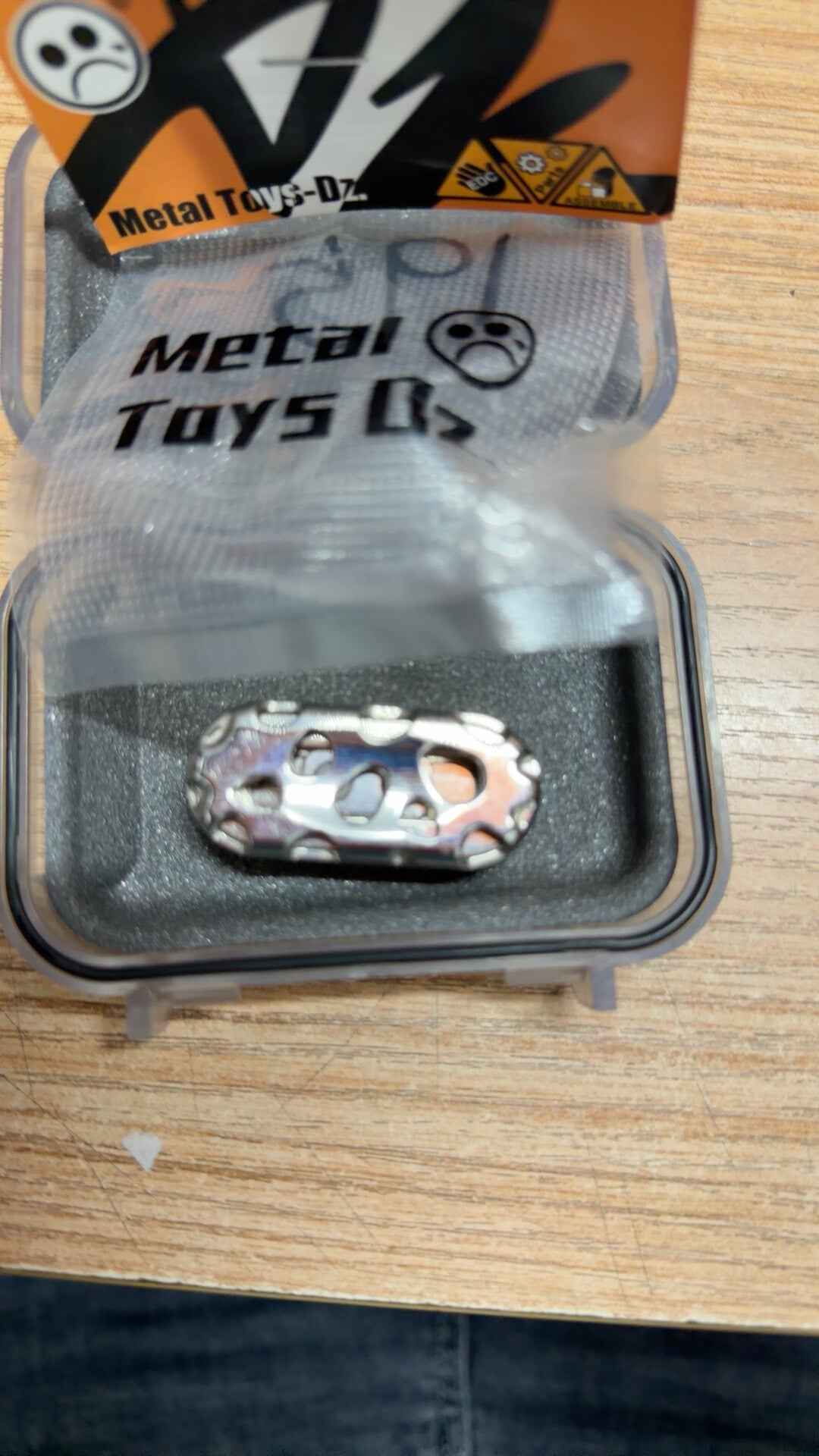 Top B