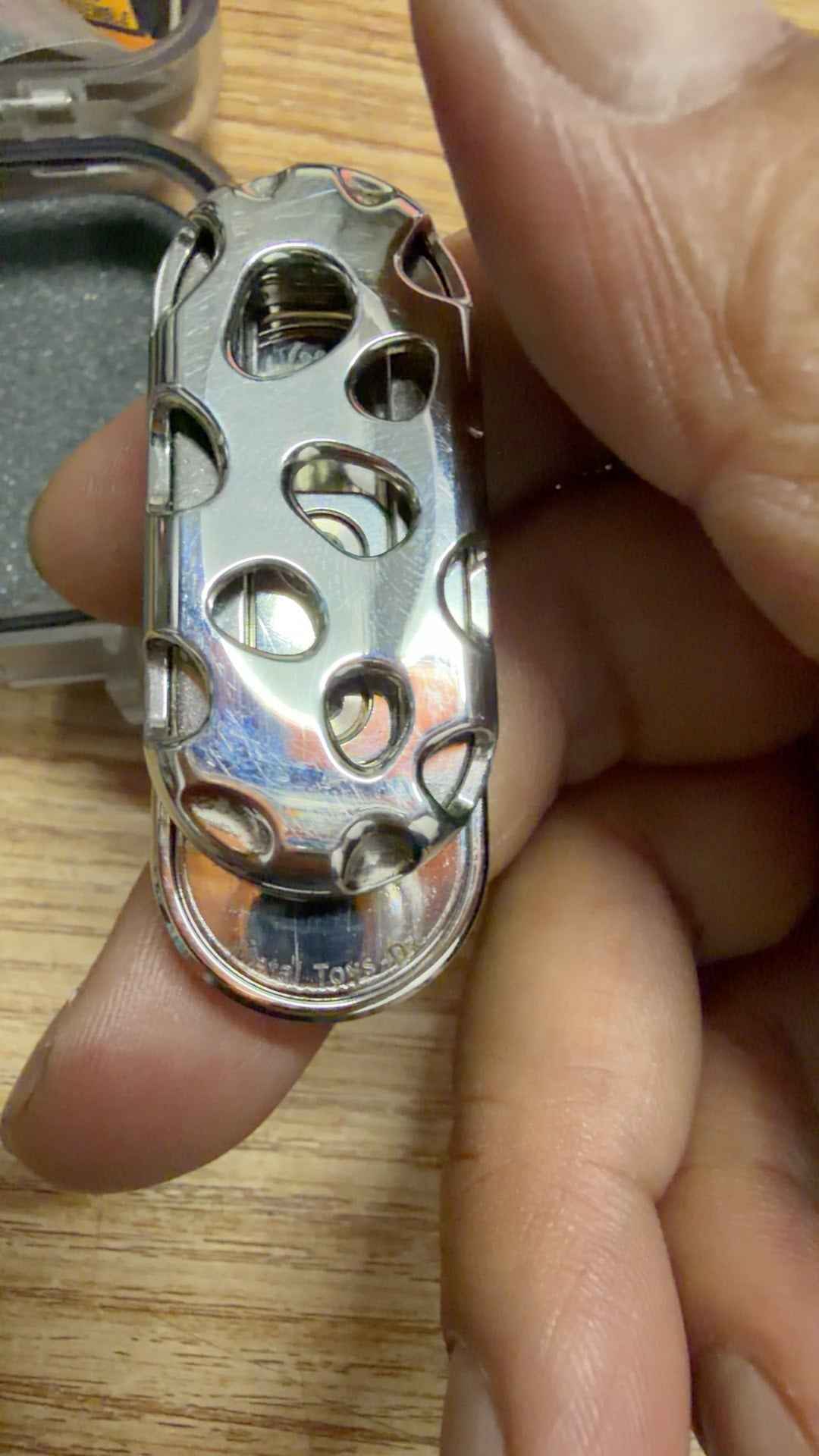 Top B