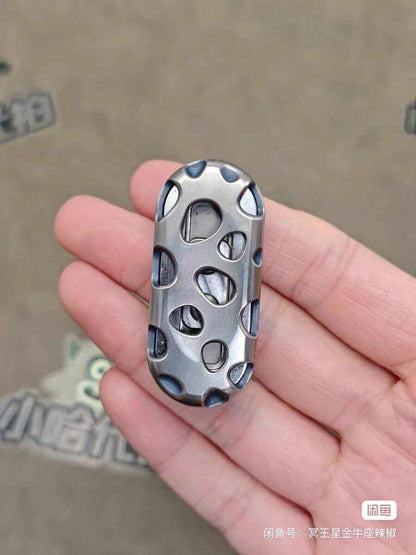 TOP B KONG Titanium