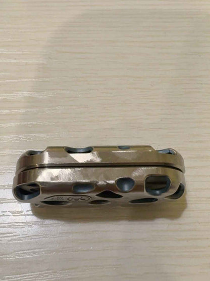 Top B, Titanium