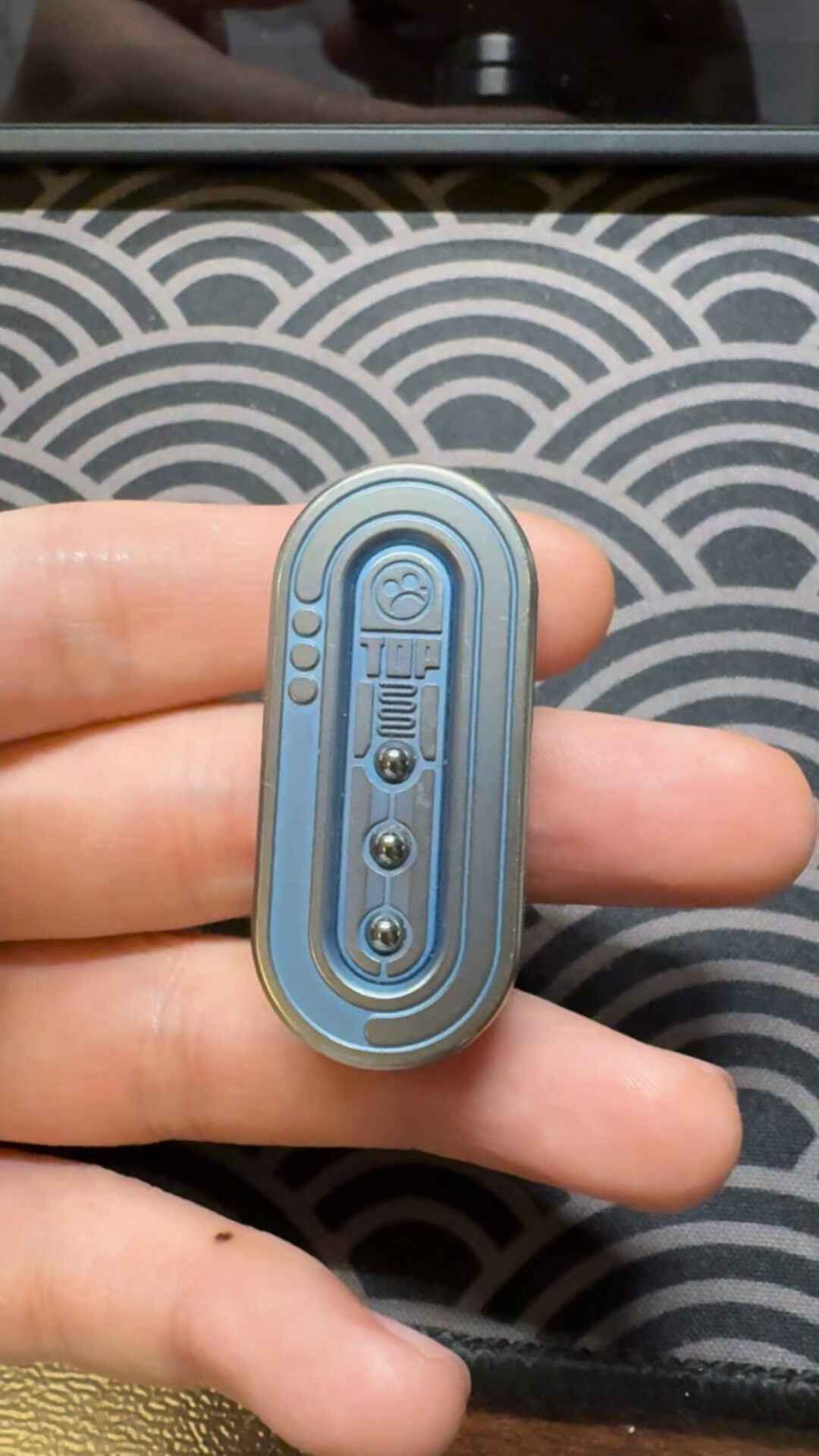 Top B