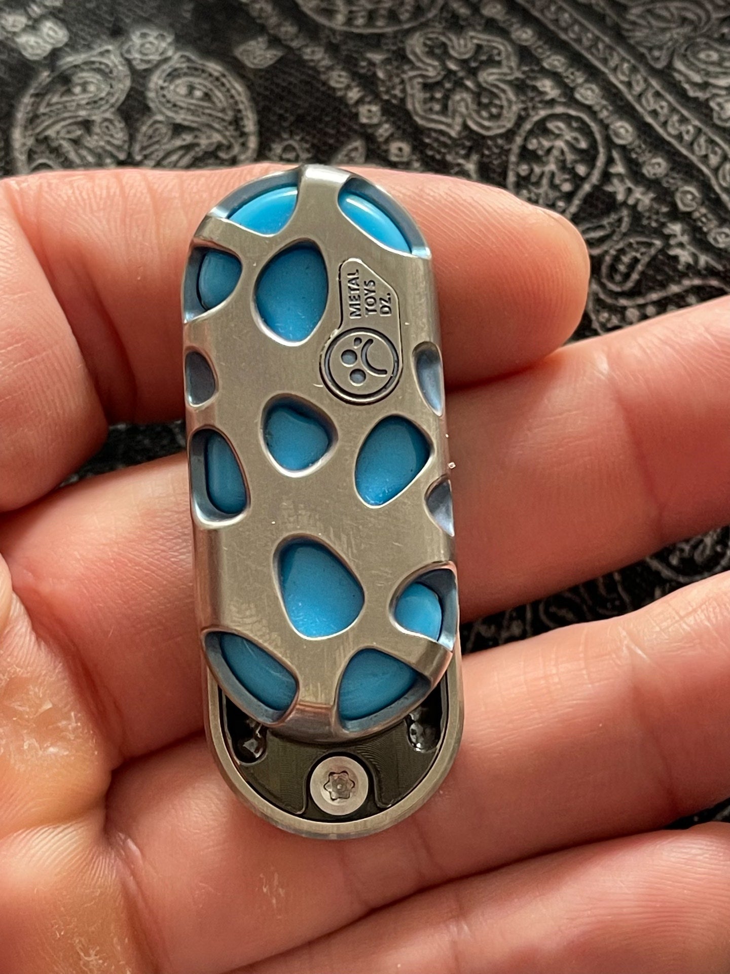 Top B Titanium