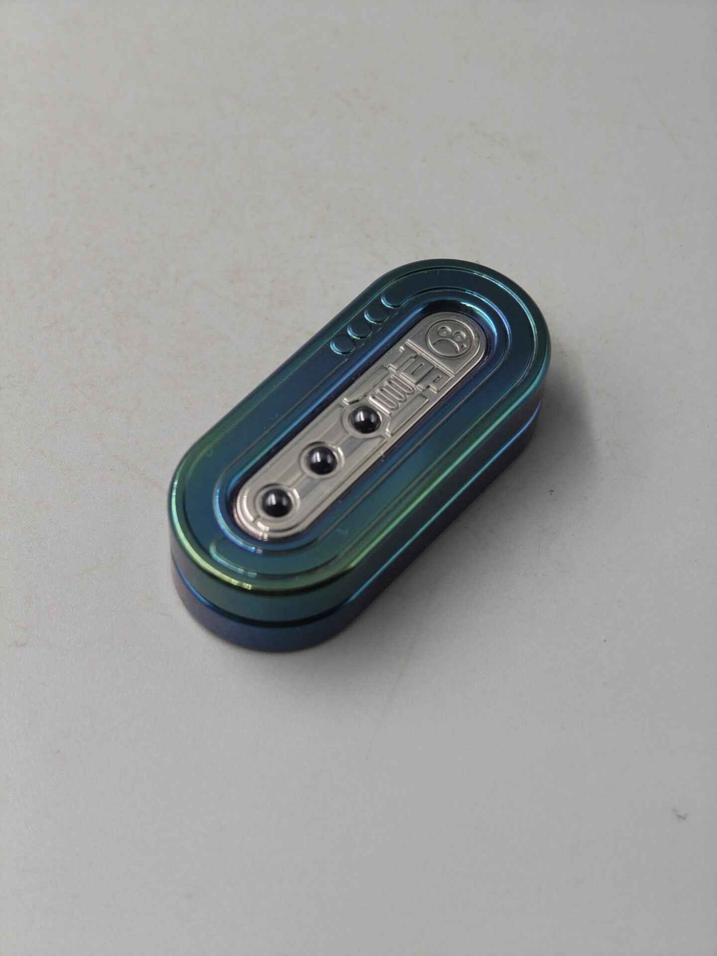 Top B, Zirconium