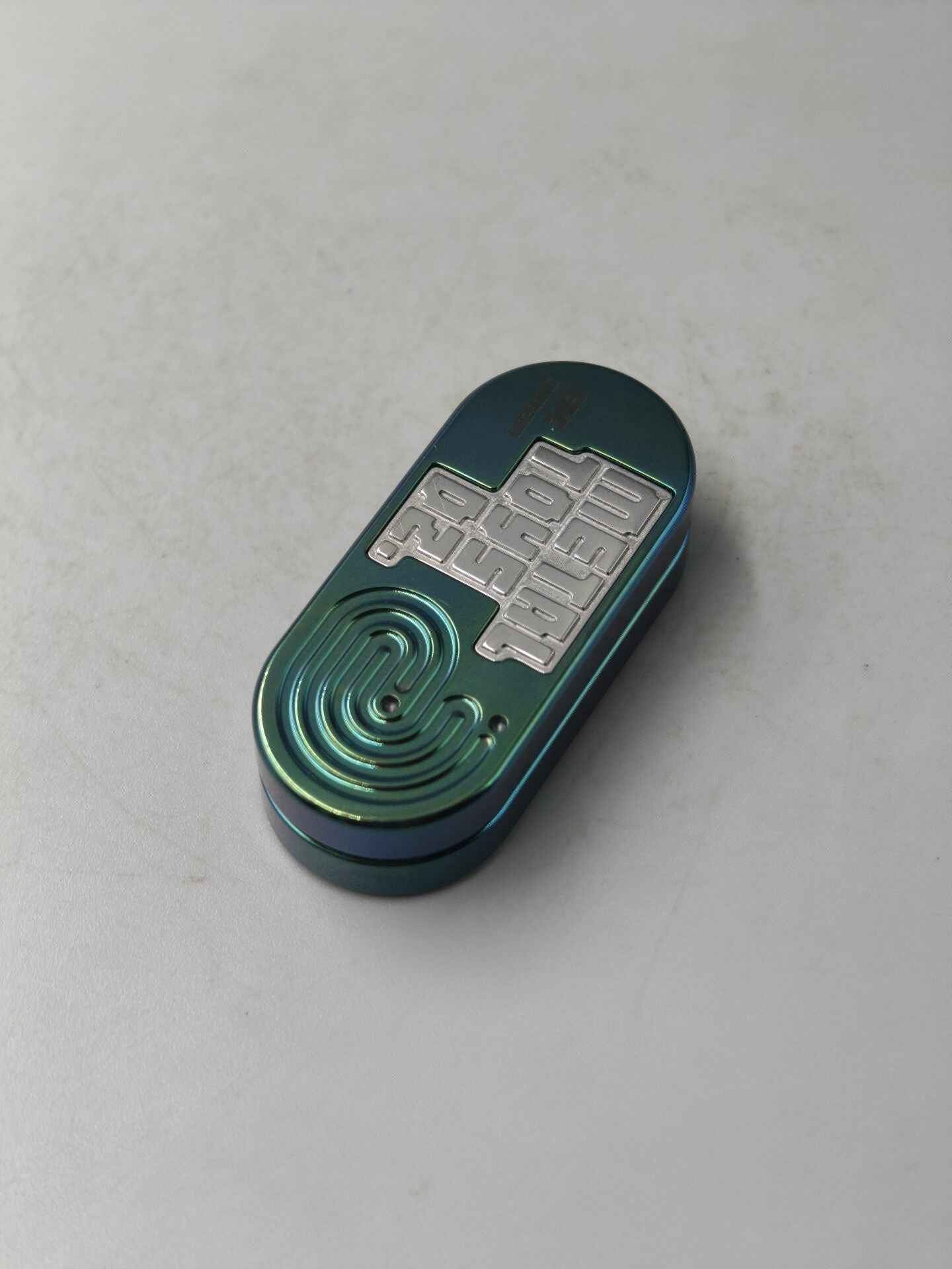 Top B, Zirconium