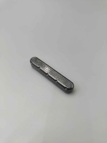 Top D, Zirconium