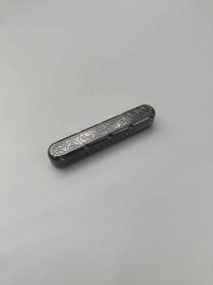 Top D, Zirconium
