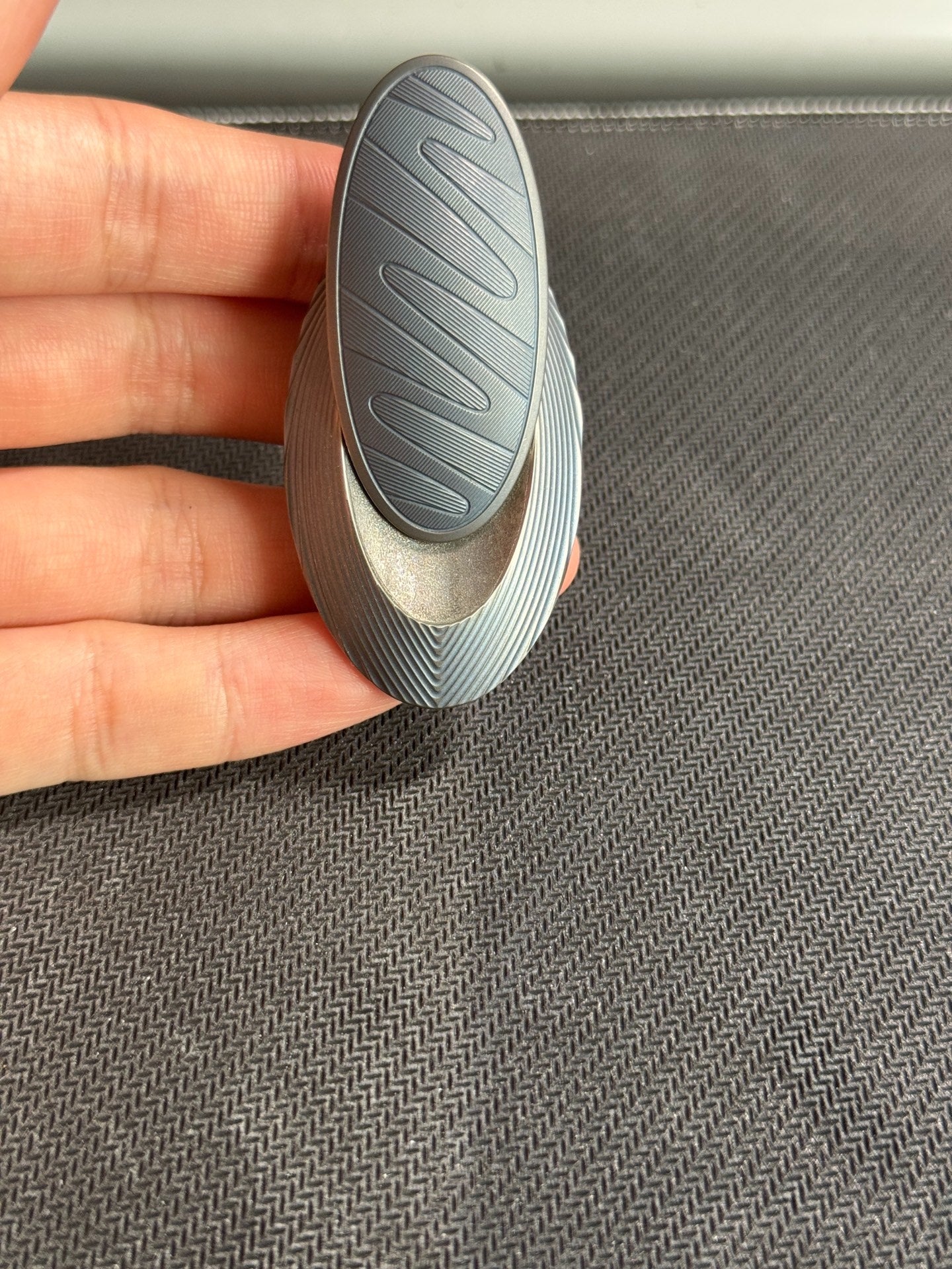Top E Titanium