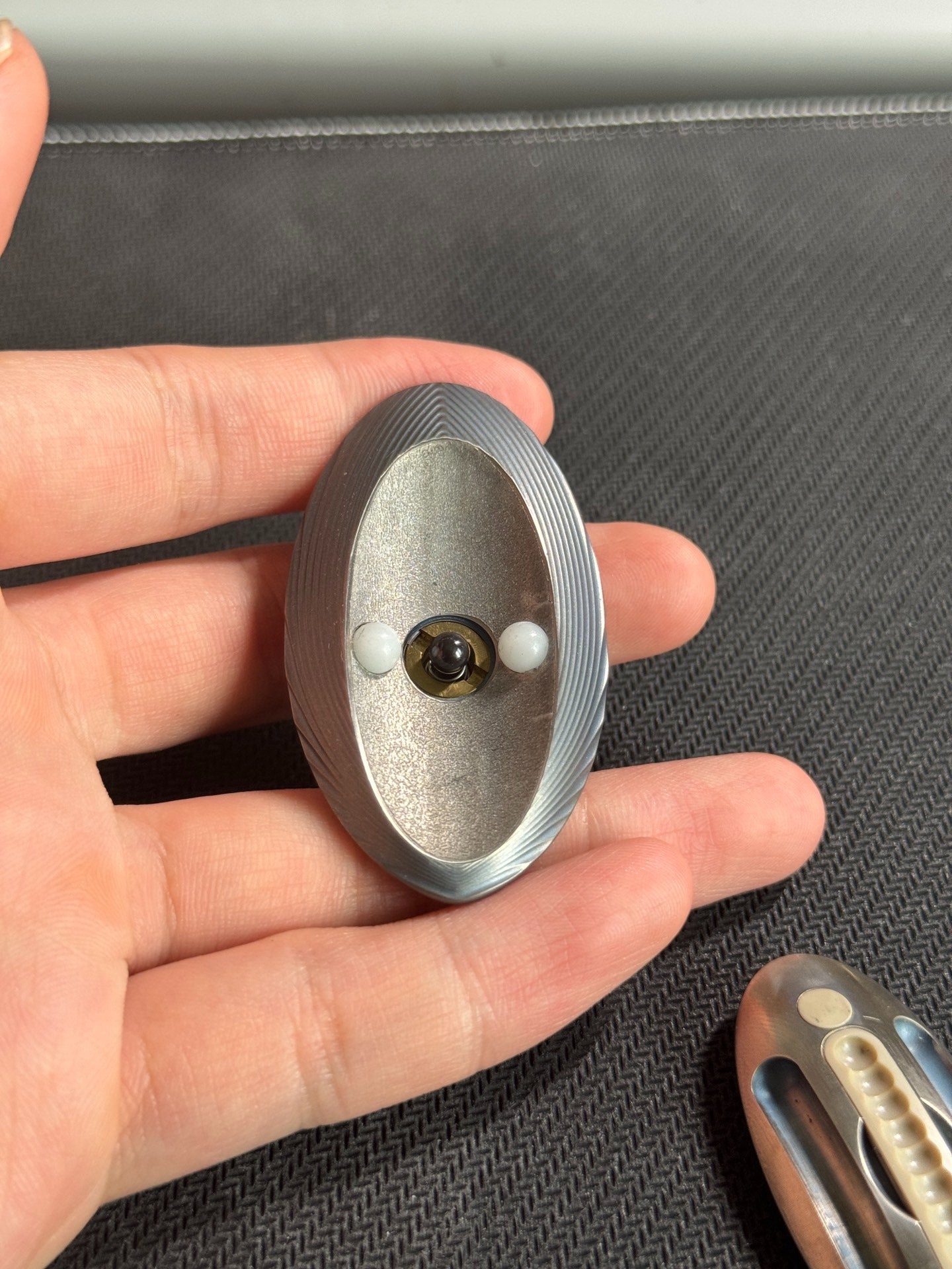 Top E Titanium