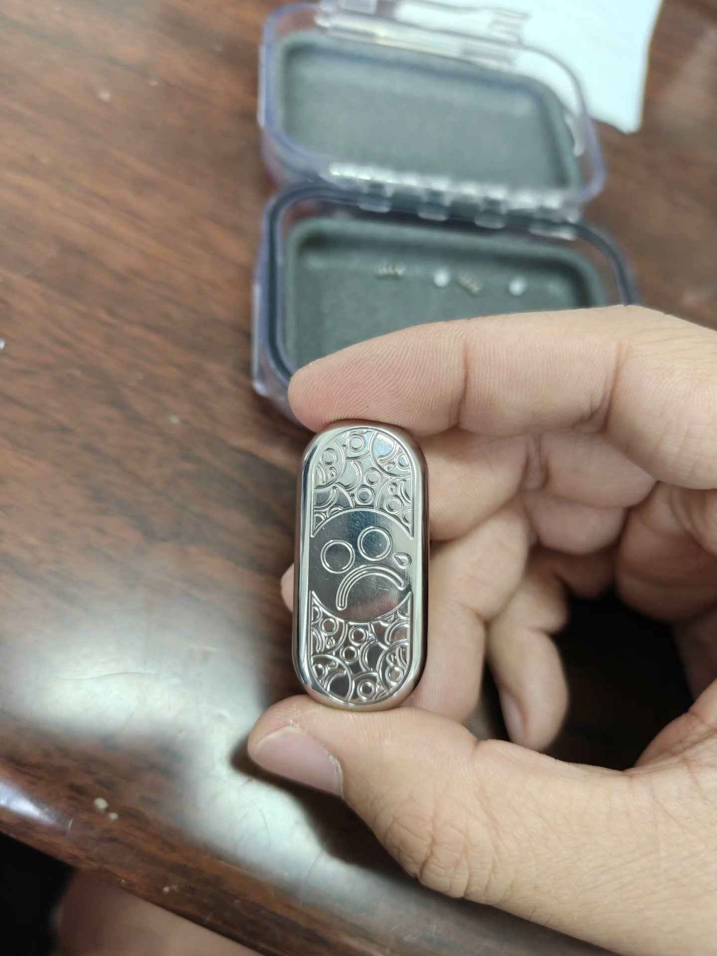 Top B Bubble Stainless Steel