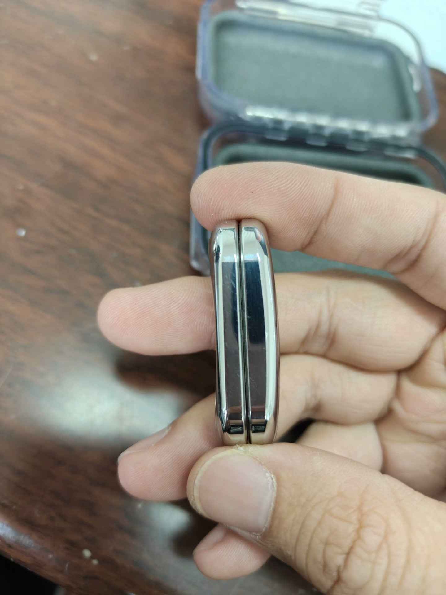 Top B Bubble Stainless Steel
