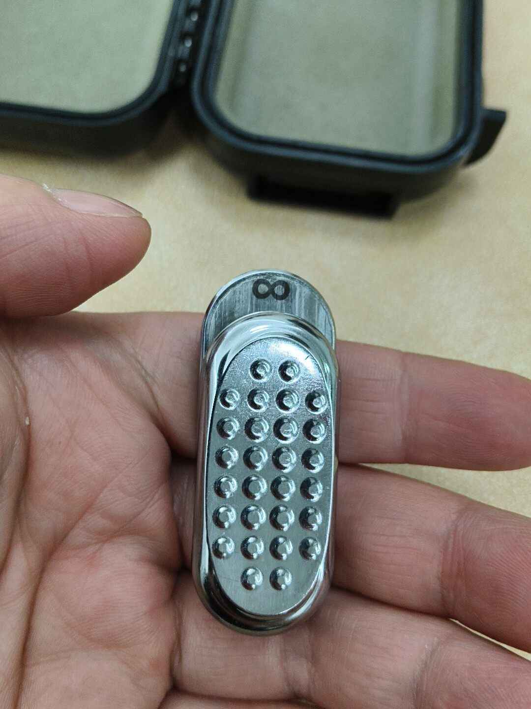 Top B Bubble Stainless Steel