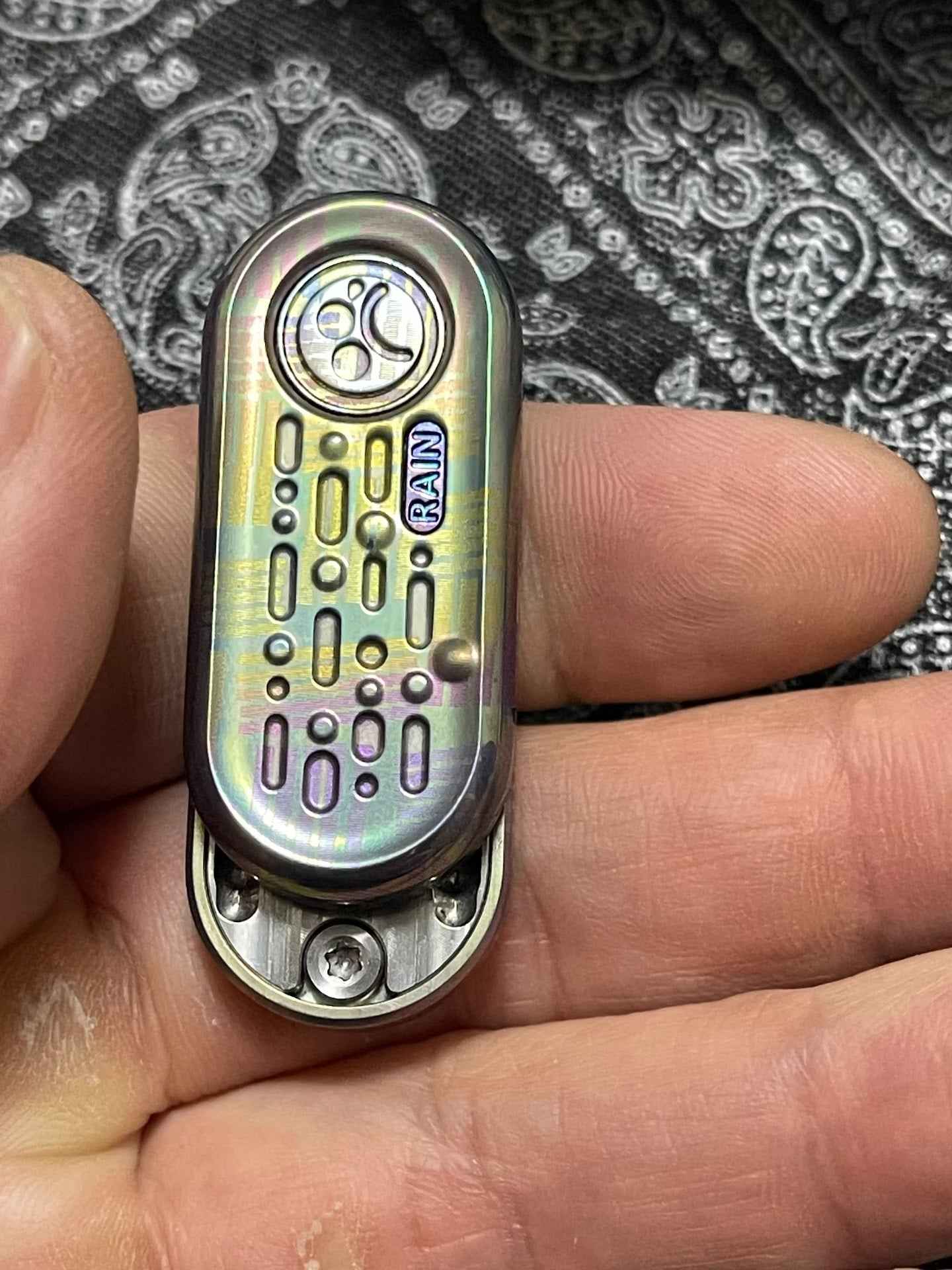Top B Rain Titanium