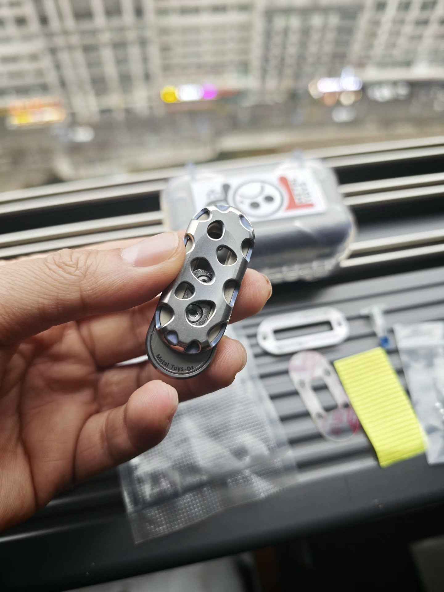 TOP B KONG Titanium