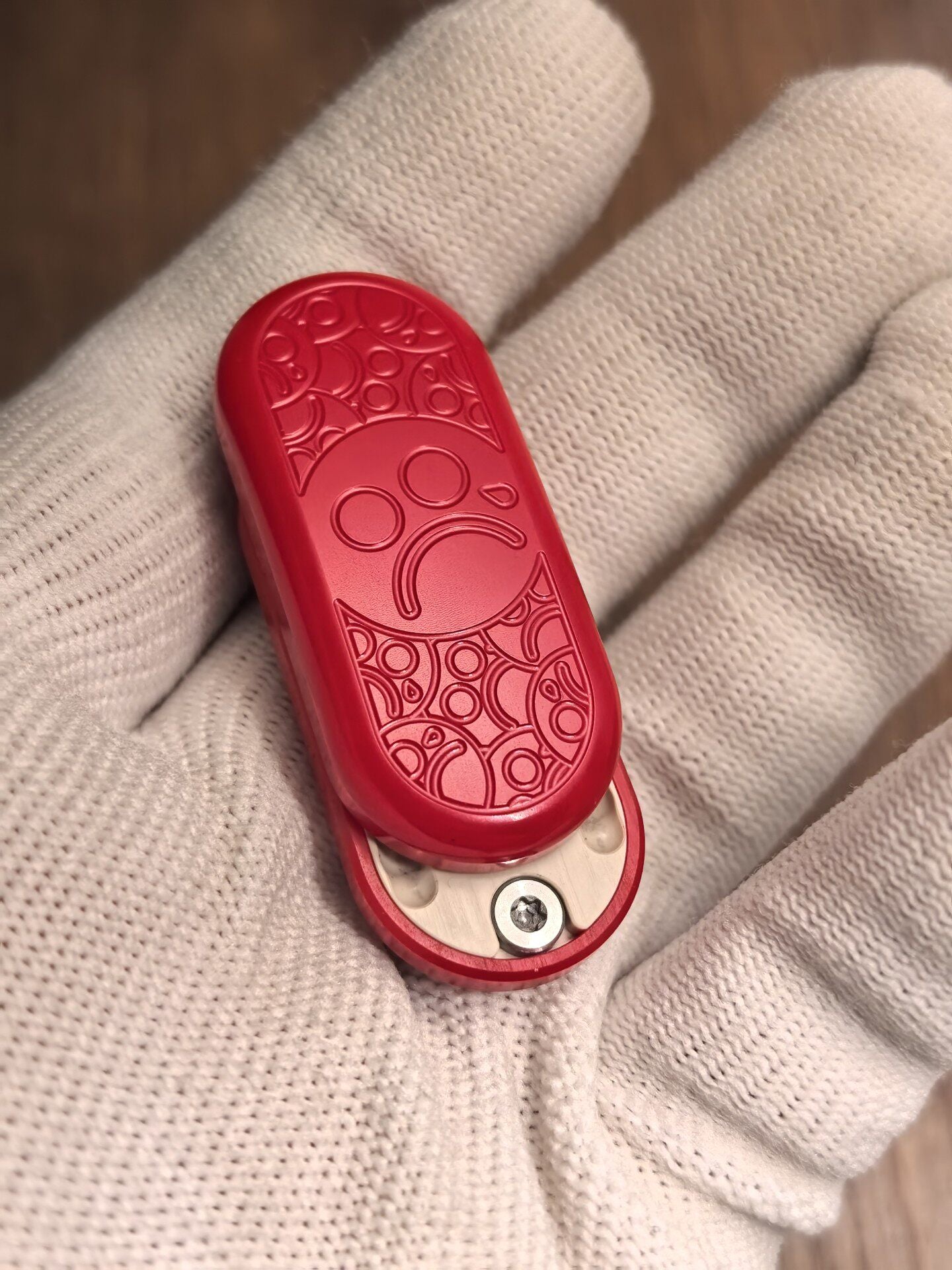 Top B Bubble Corian PEEK