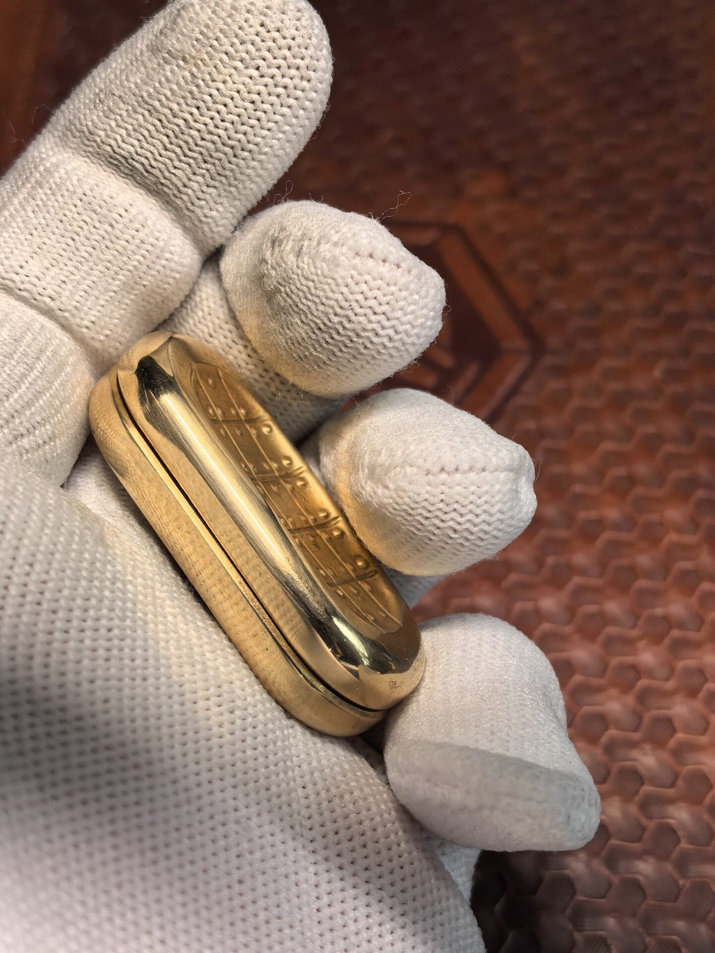 Top B Qin Brass