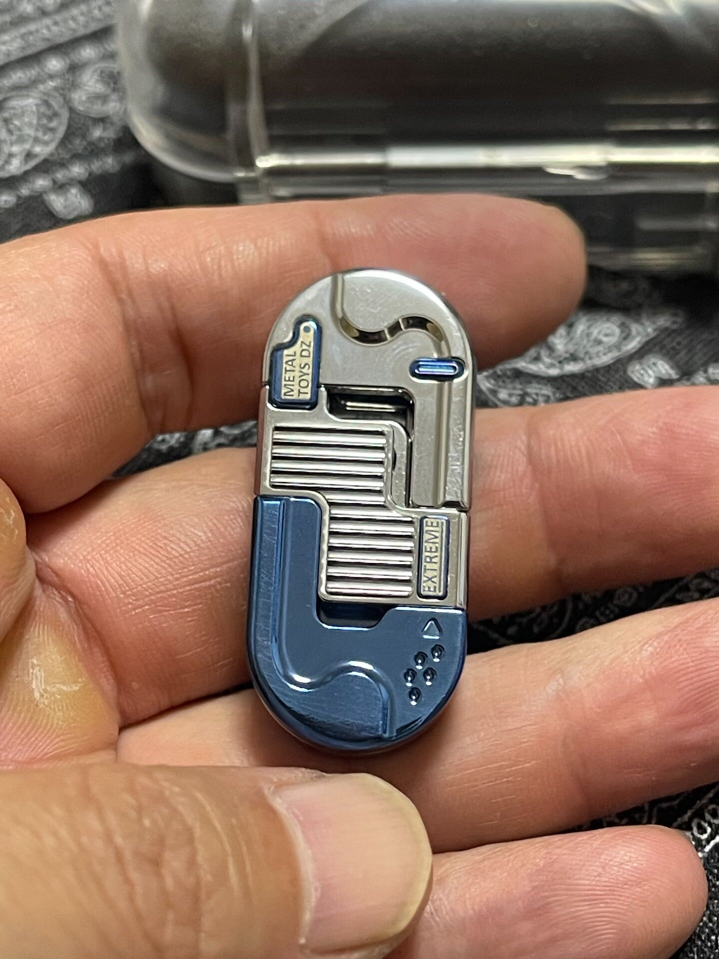 Top B Titanium