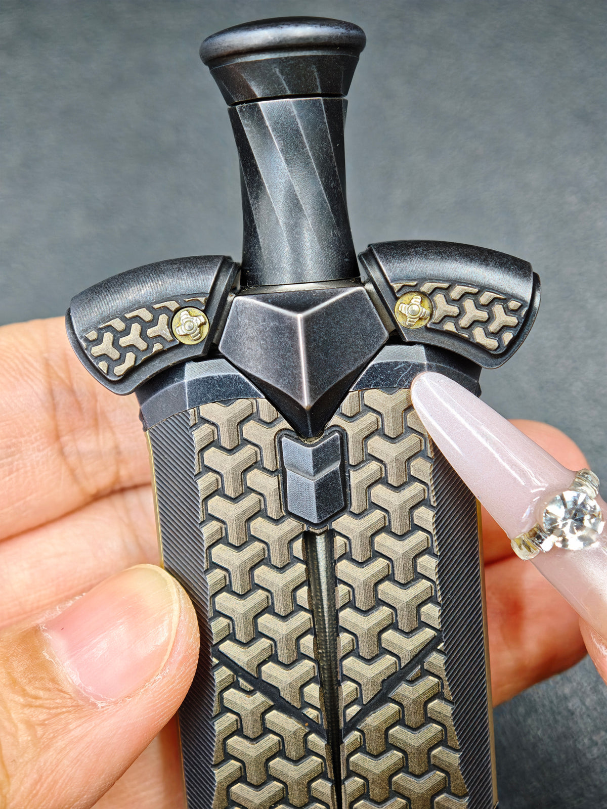Pangolin General Lake Sword Titanium