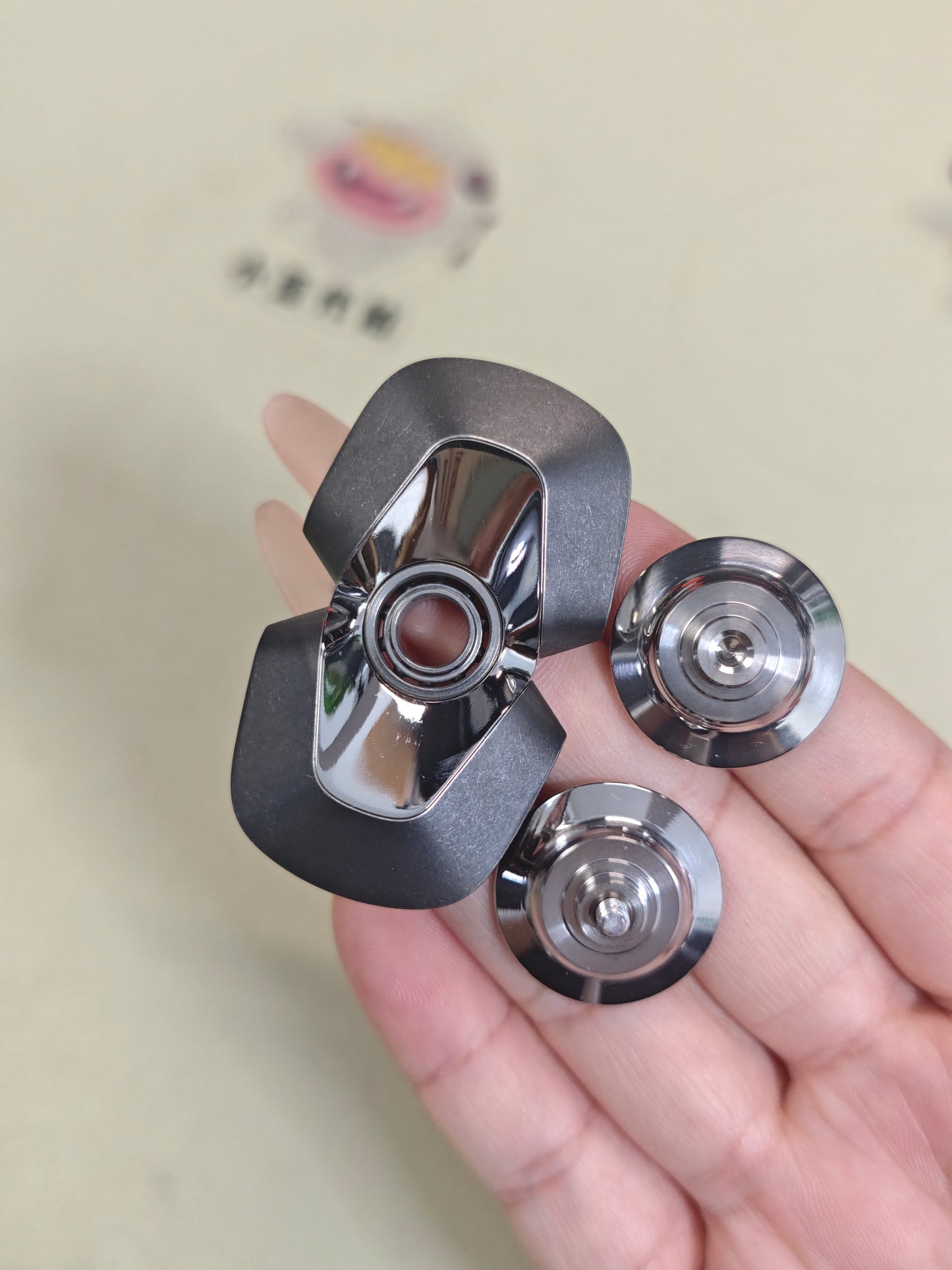 Lentic Titanium Stainless Steel