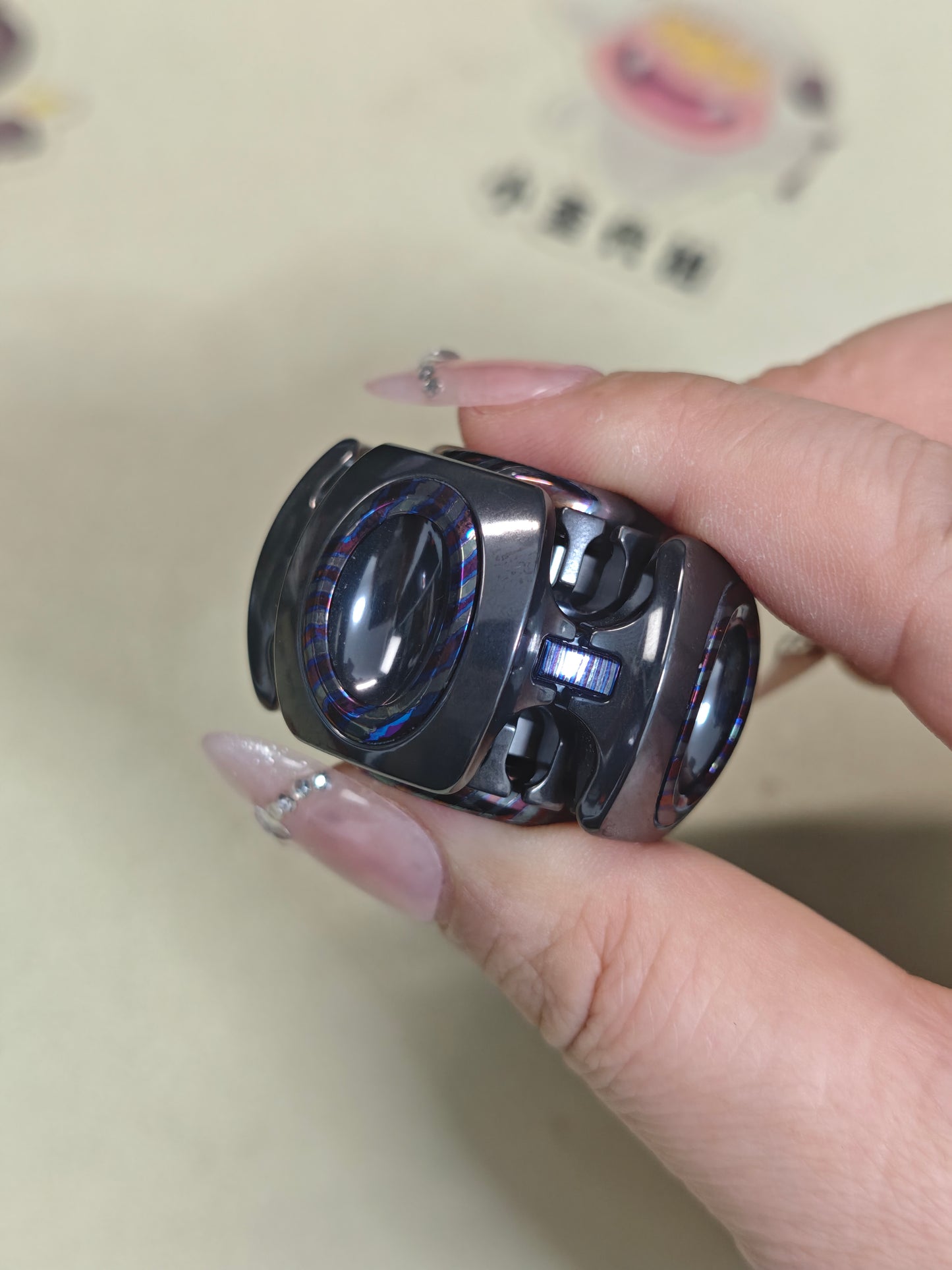 Noiz O Zircuti Zirconium