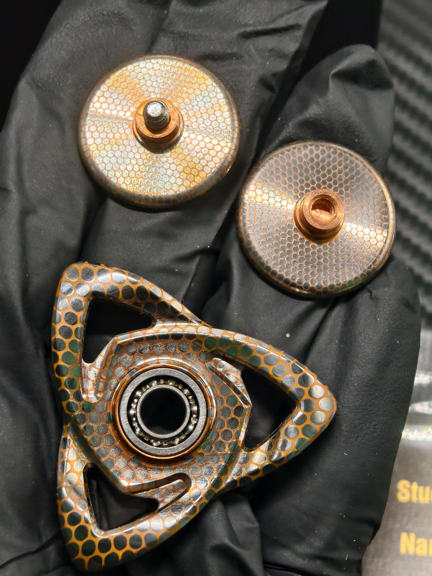Sinmini Superconductor