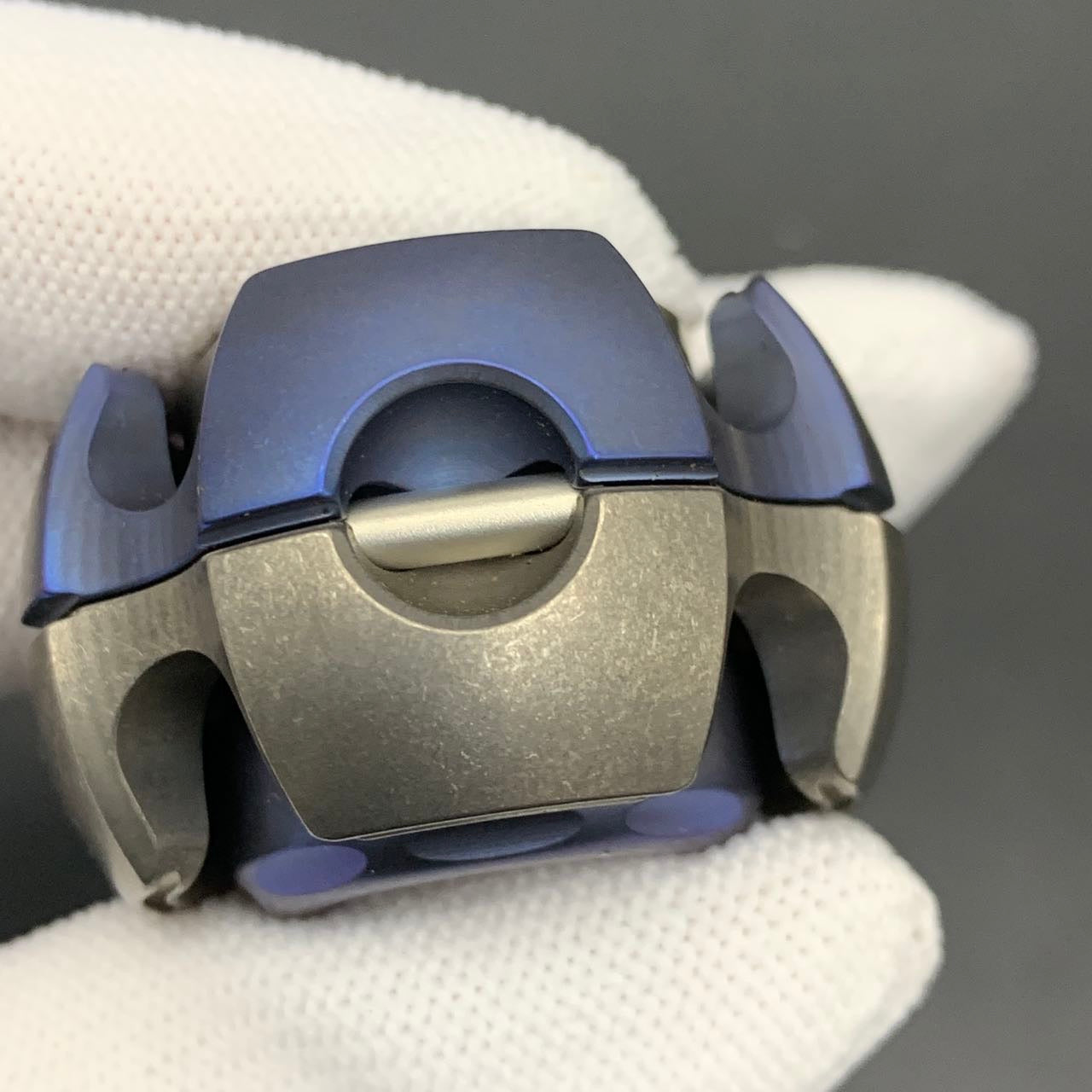 NOIZ E Titanium
