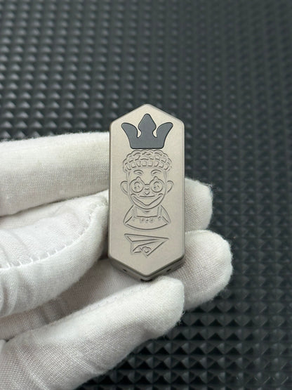 Plane Titanium