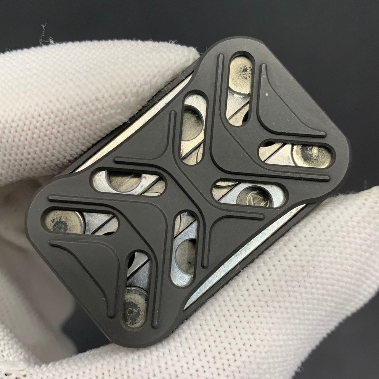 Bird Zirconium