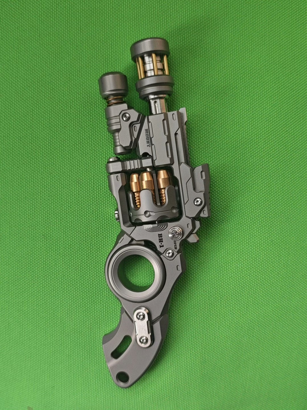 Breaker Titanium