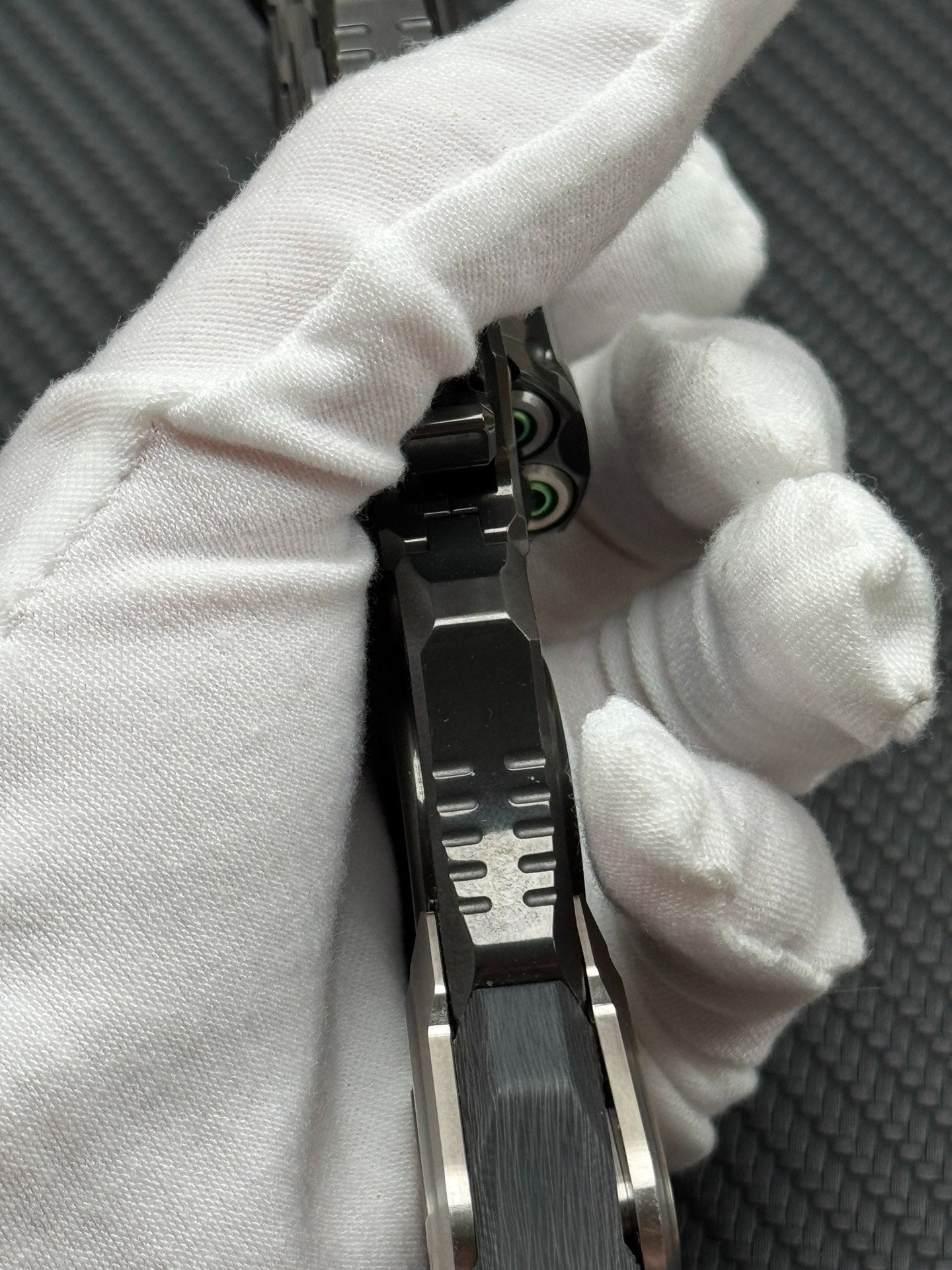 Breaker Zirconium