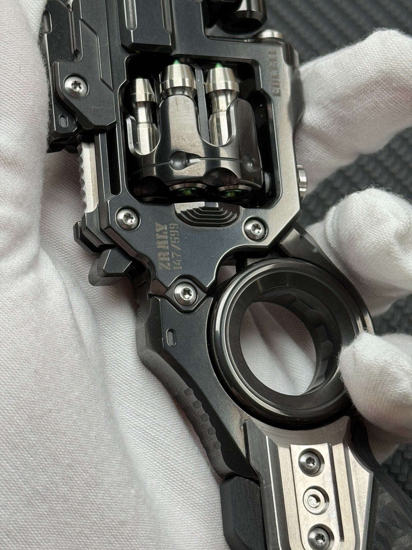 Breaker Zirconium