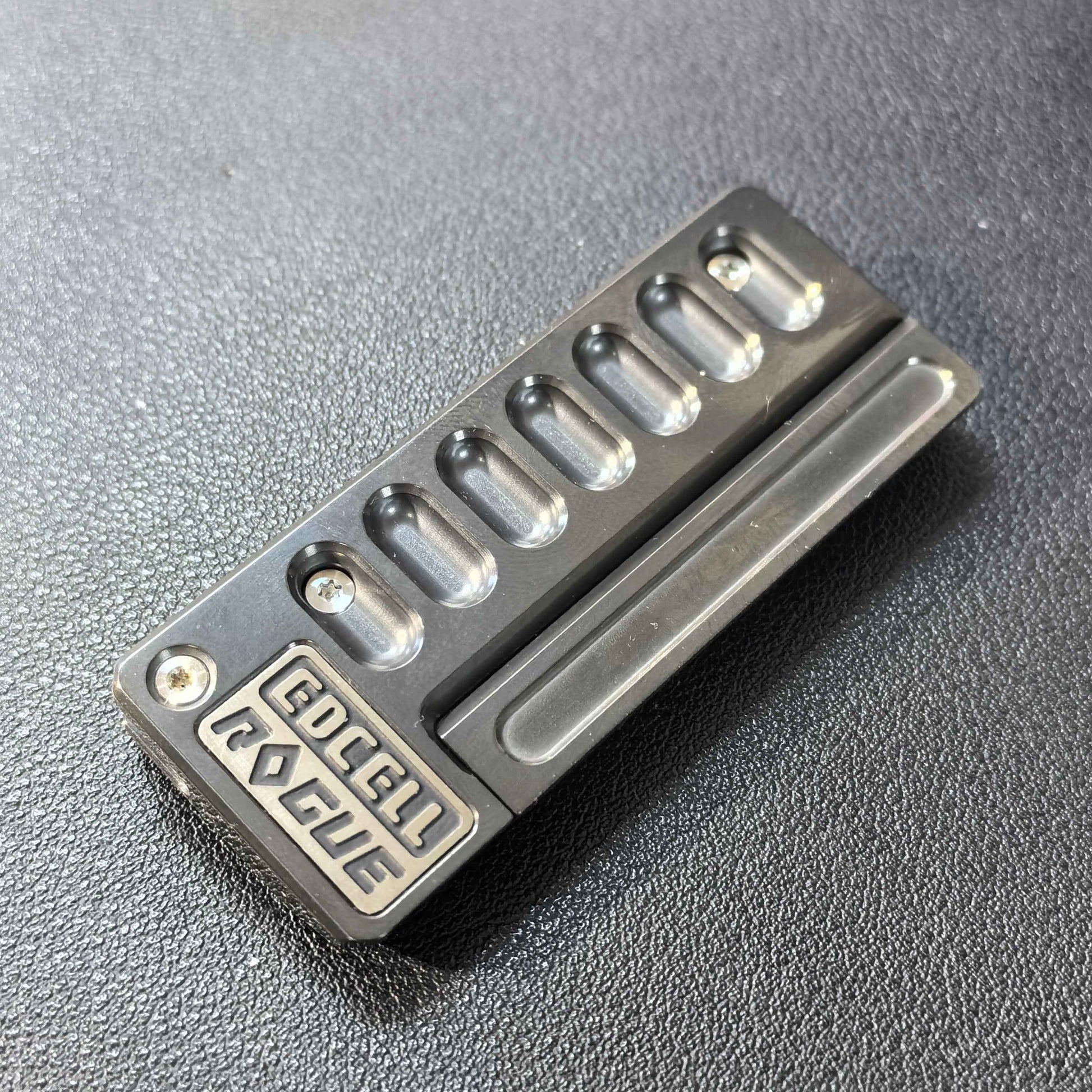 Quirky Ruler Zirconium