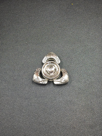 Toothless Mini Pearl White Damasteel