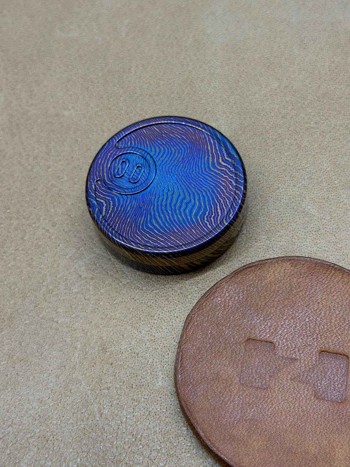 Pig Mokuti Titanium