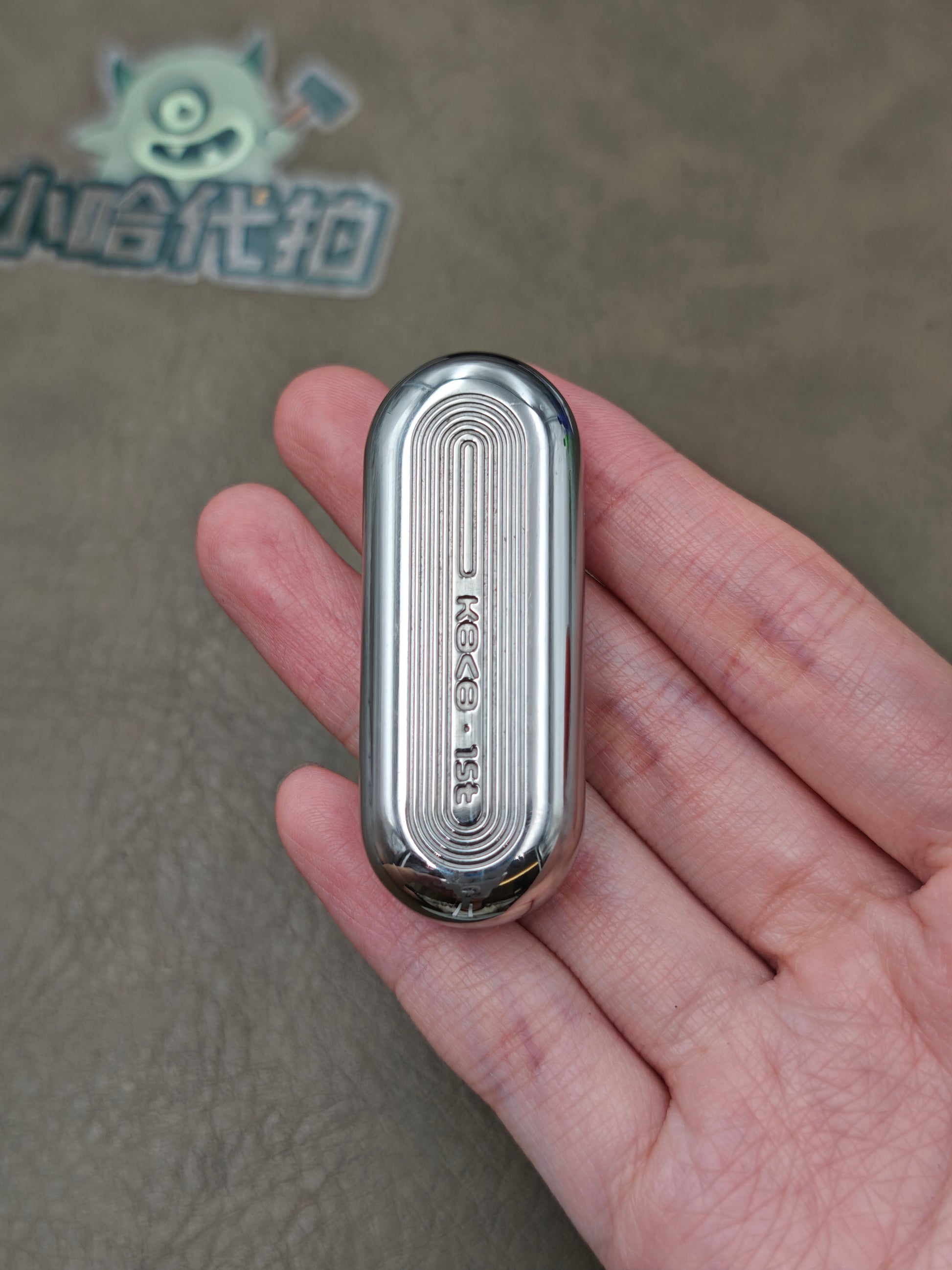Floating Cloud Titanium Polished