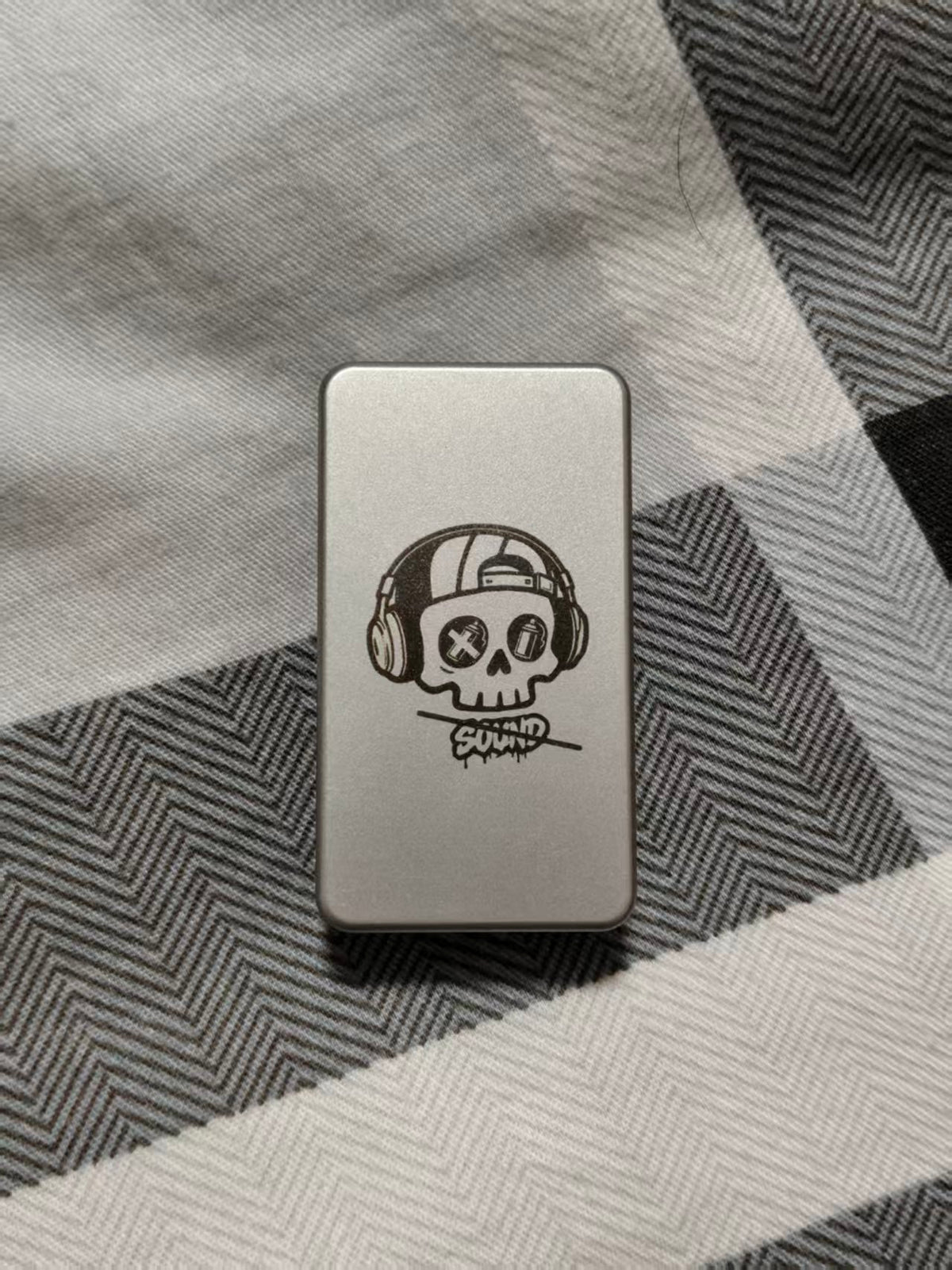 Mute Stainless Steel