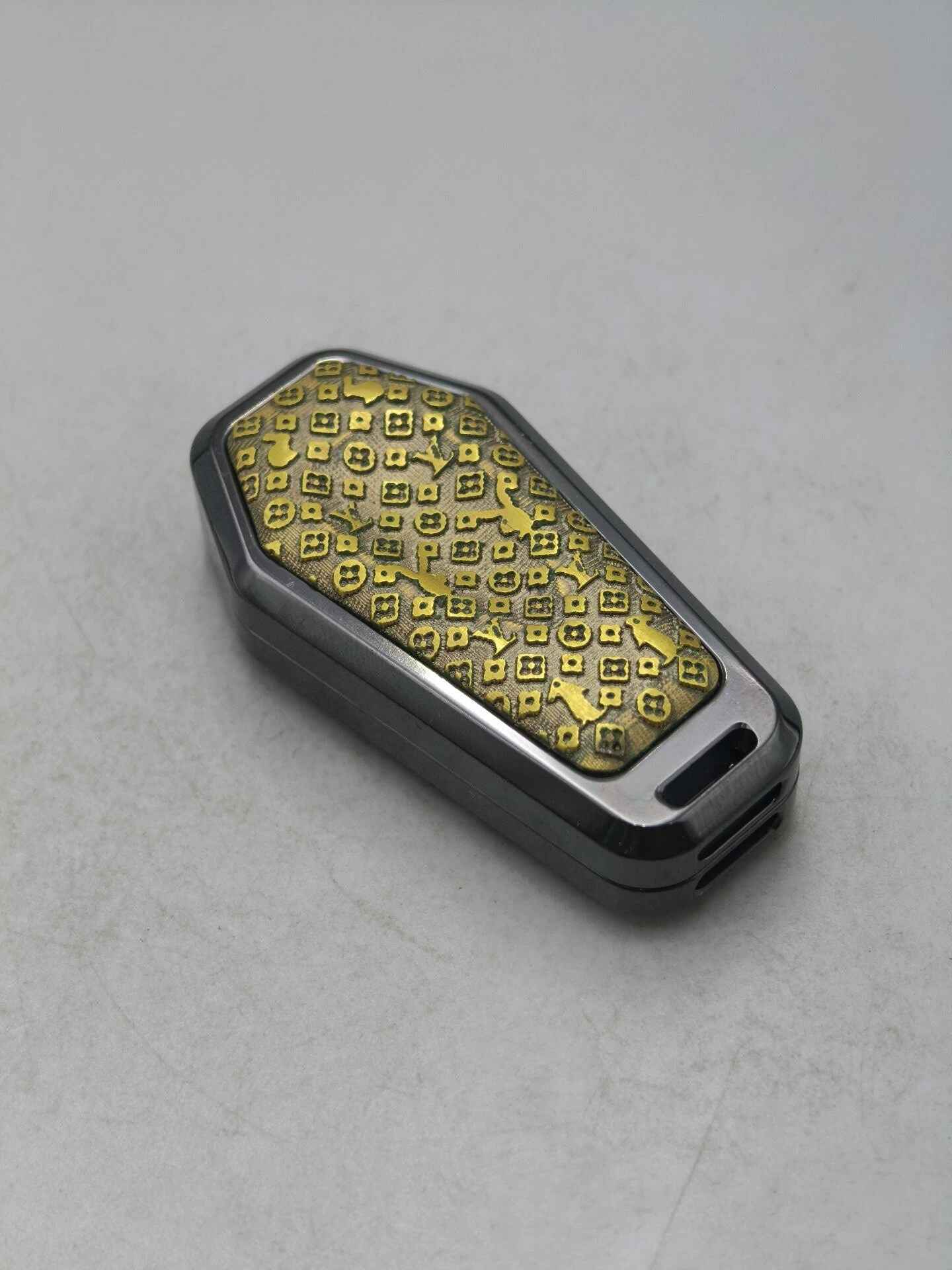 Guan Tui Zirconium