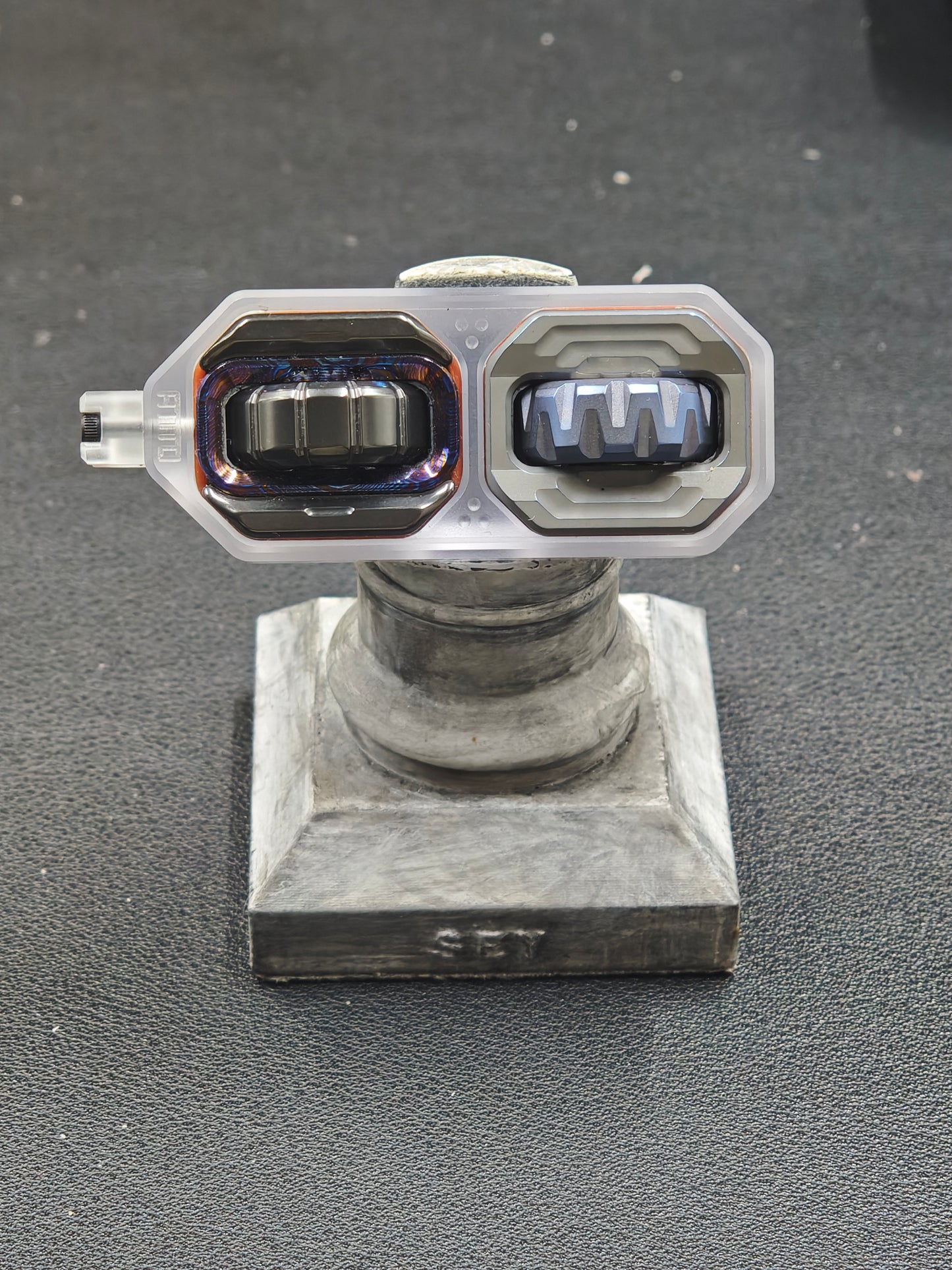 Cracker Mokuti Titanium Zirconium