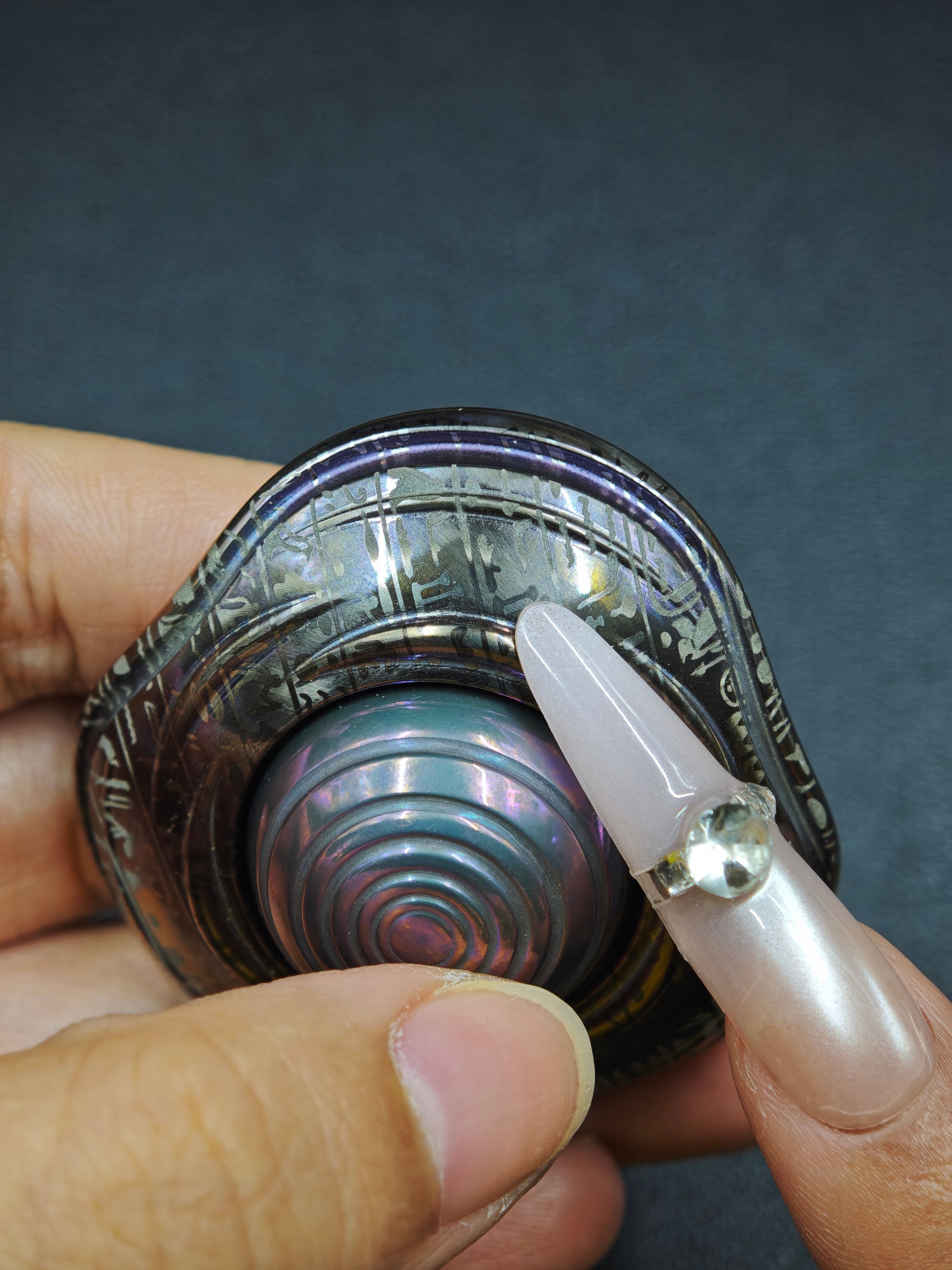 Zeppelin Zirconium PC