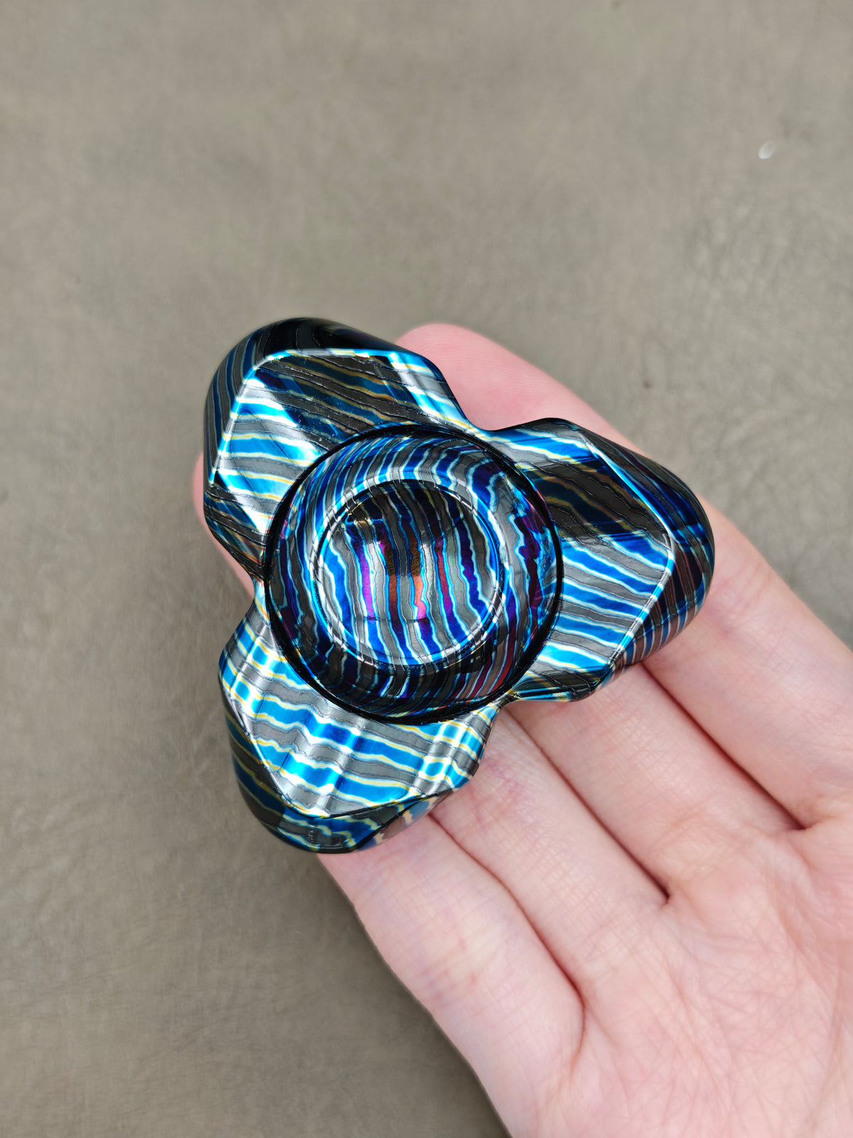 Feather Zircuti