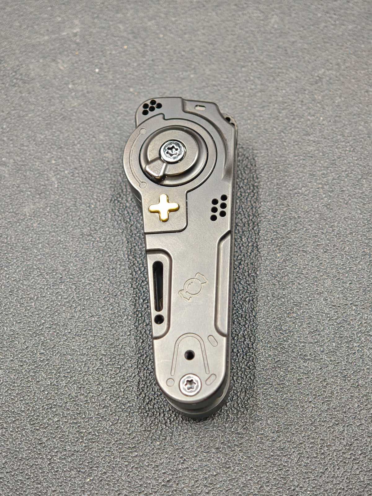Dimension Slash Pry Bar Titanium