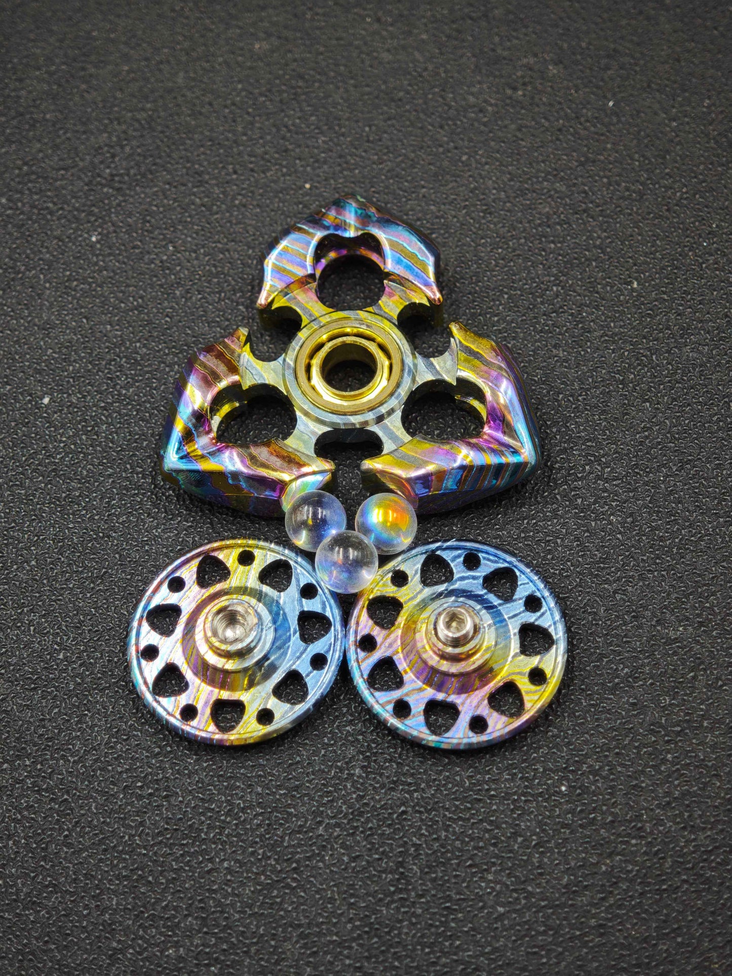 Lotus Zircuti
