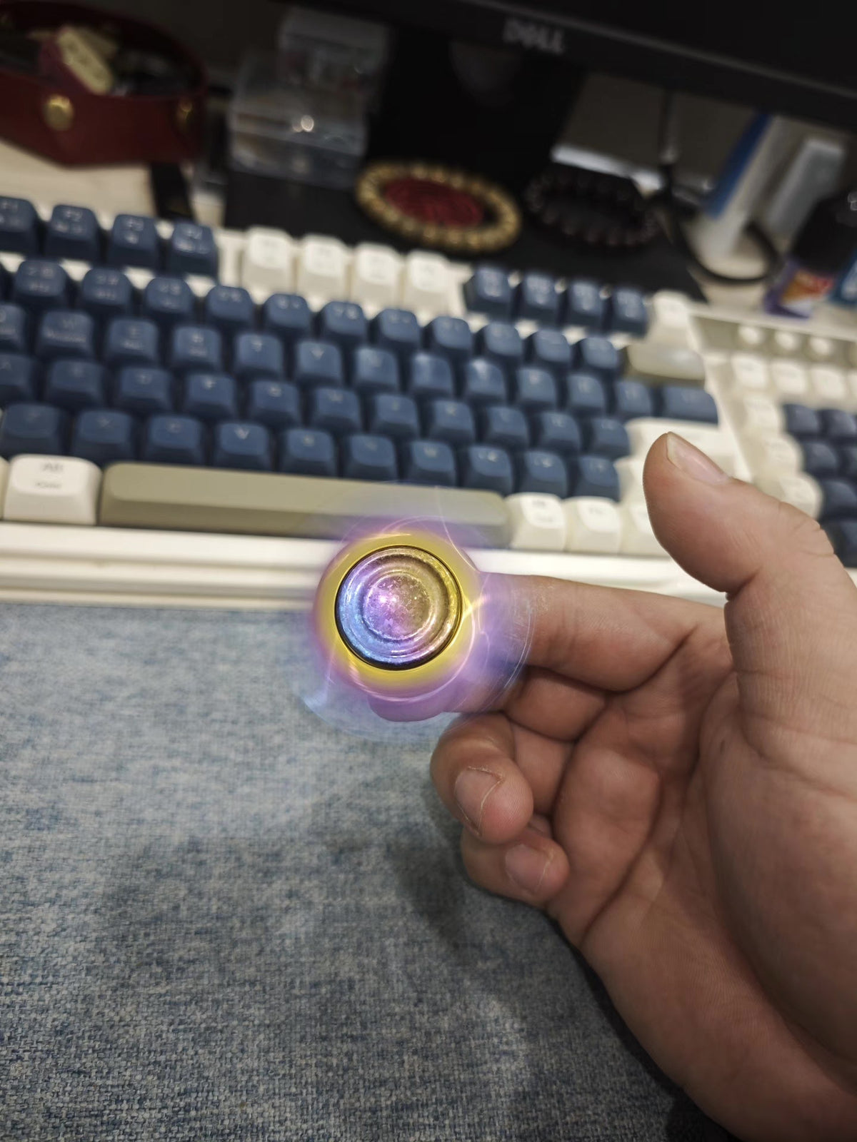 Spinner Crystallized Titanium
