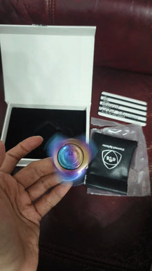 Spinner Crystallized Titanium