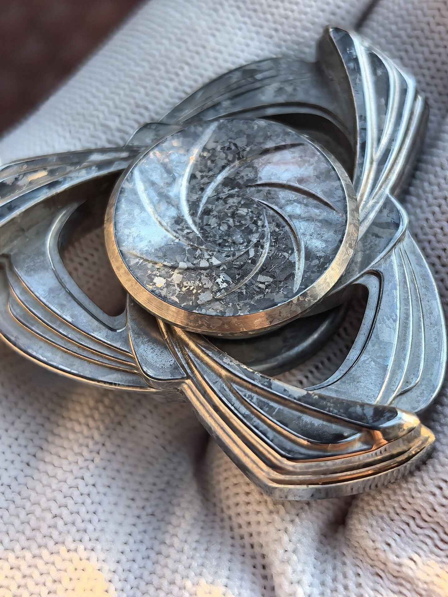 Morandi Crystallized Titanium